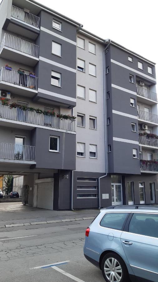 Apartman Luna Lägenhet Valjevo Exteriör bild