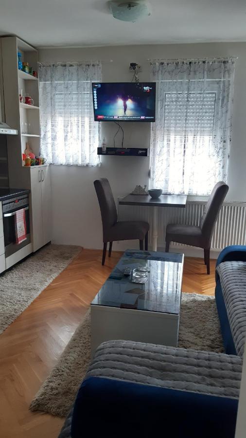 Apartman Luna Lägenhet Valjevo Exteriör bild