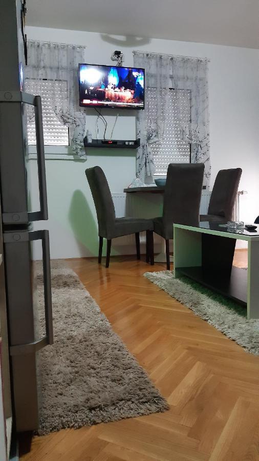 Apartman Luna Lägenhet Valjevo Exteriör bild