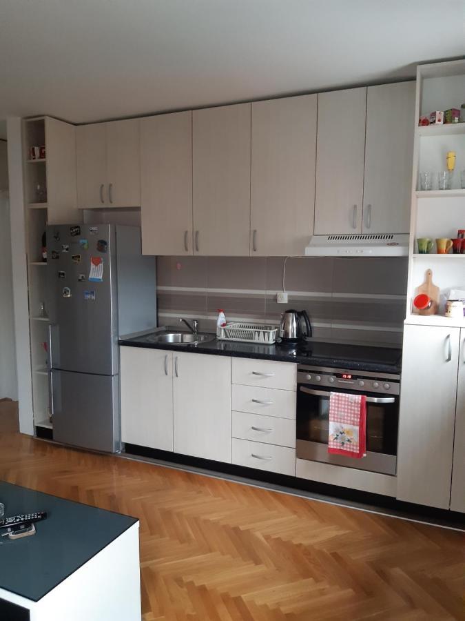 Apartman Luna Lägenhet Valjevo Exteriör bild